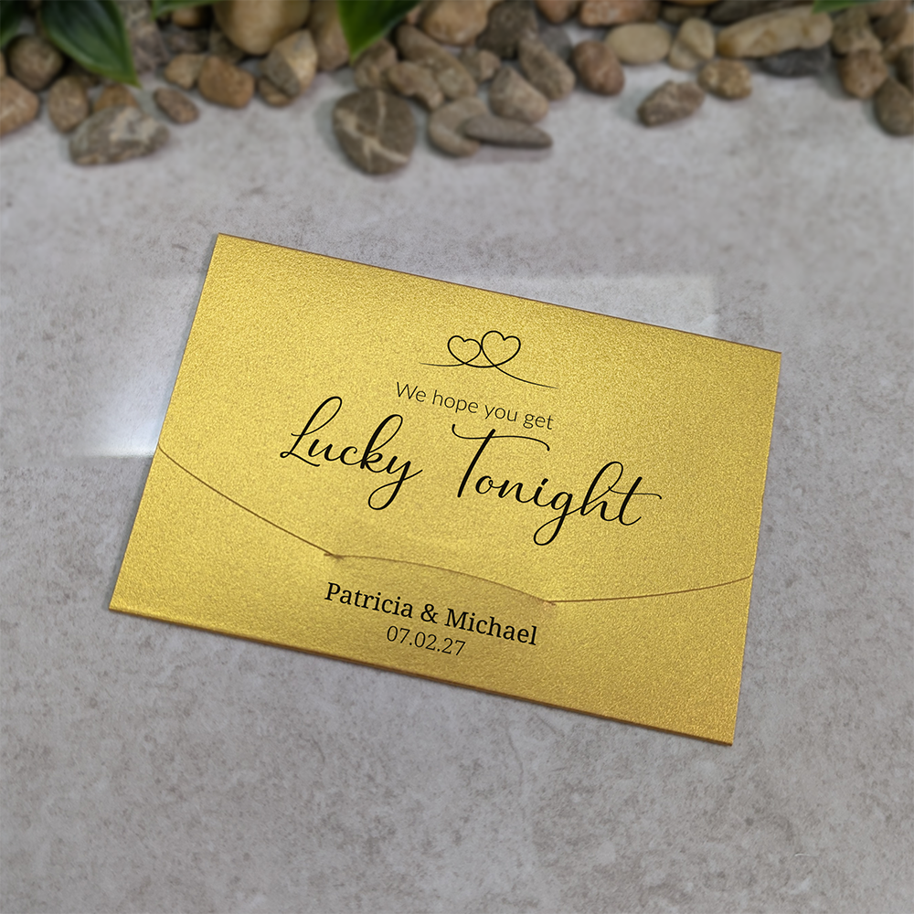 Pearlescent Heart-Line Heart Scratch Card Wallet